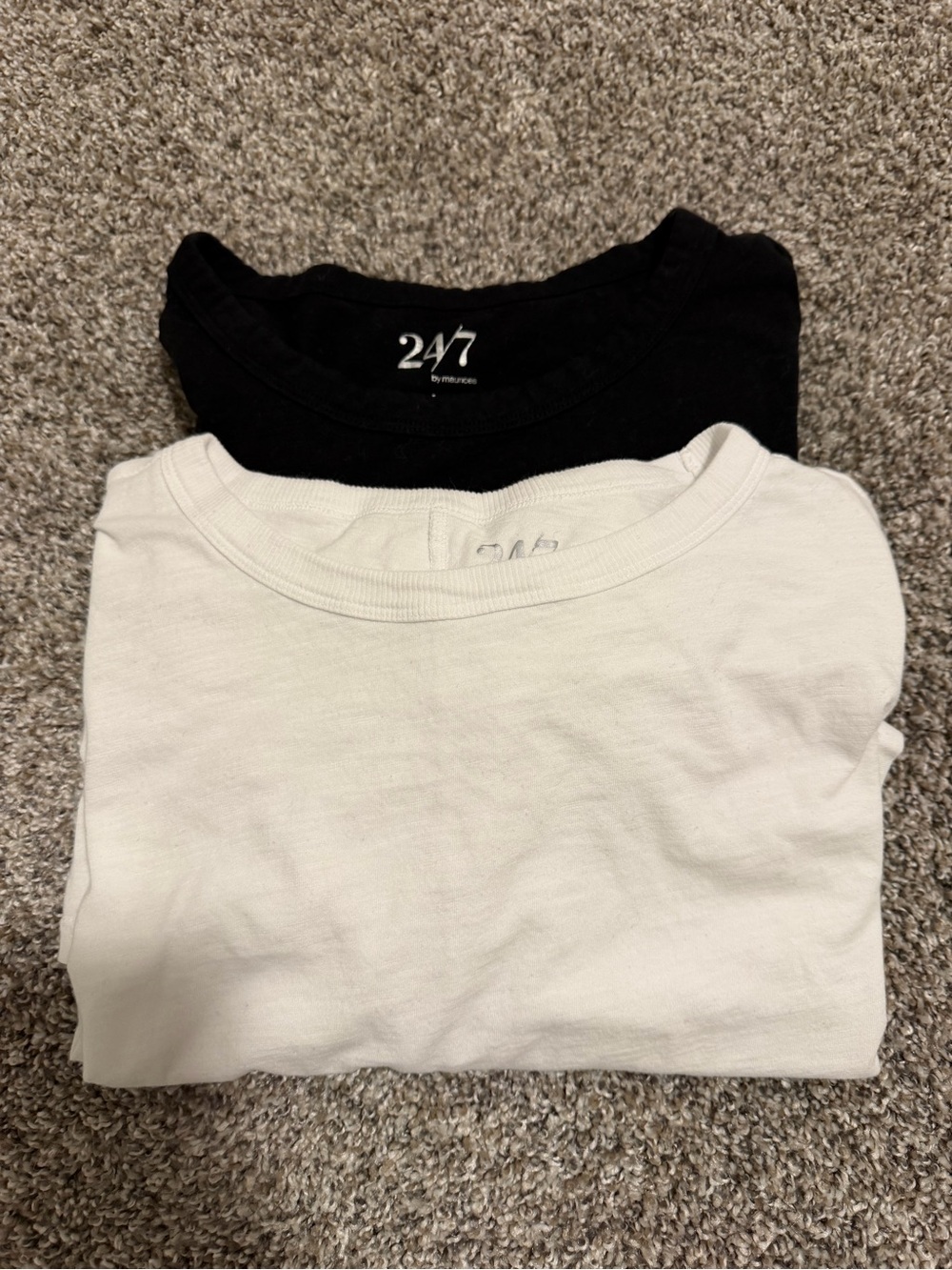 Women’s Crew Neck T-Shirts - Black & White